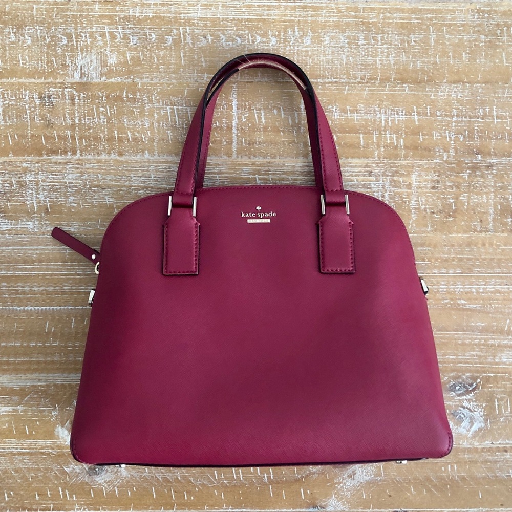 ✨NEW YEAR SALE. EVERYTHING IS $10 for 24hrs🎉 Kate Spade Cameron St Lottie Purse